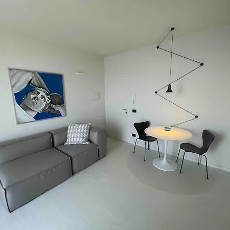 Judeka Διαμέρισμα *